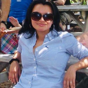 Meet your Posher, Leyla